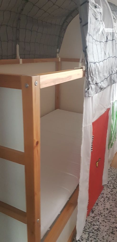 Łóżko łóżeczko 2w1 zwykłe piętrowe materac namiot kura super standowóz