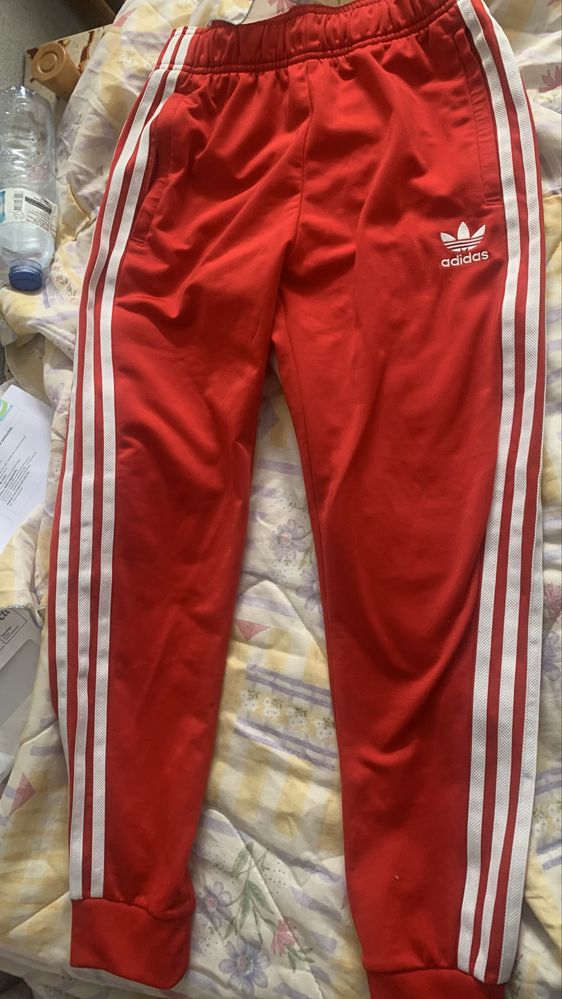 Calça adidas SST