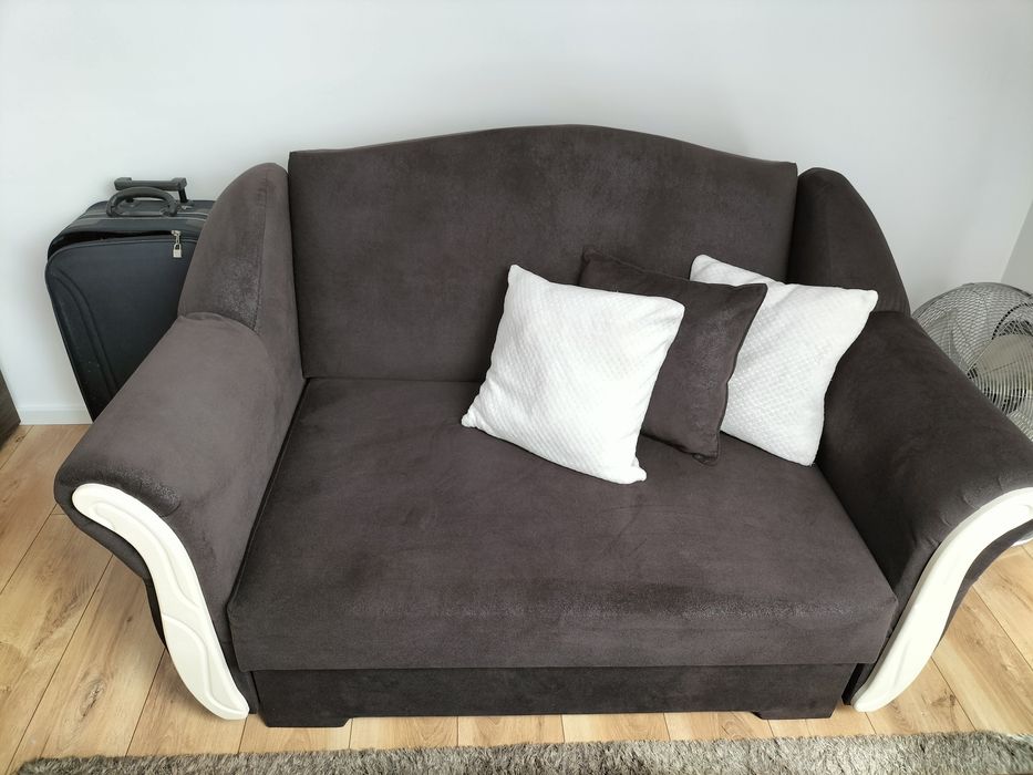 Sofa rozkładana wypoczynek dwa fotele stan idealny