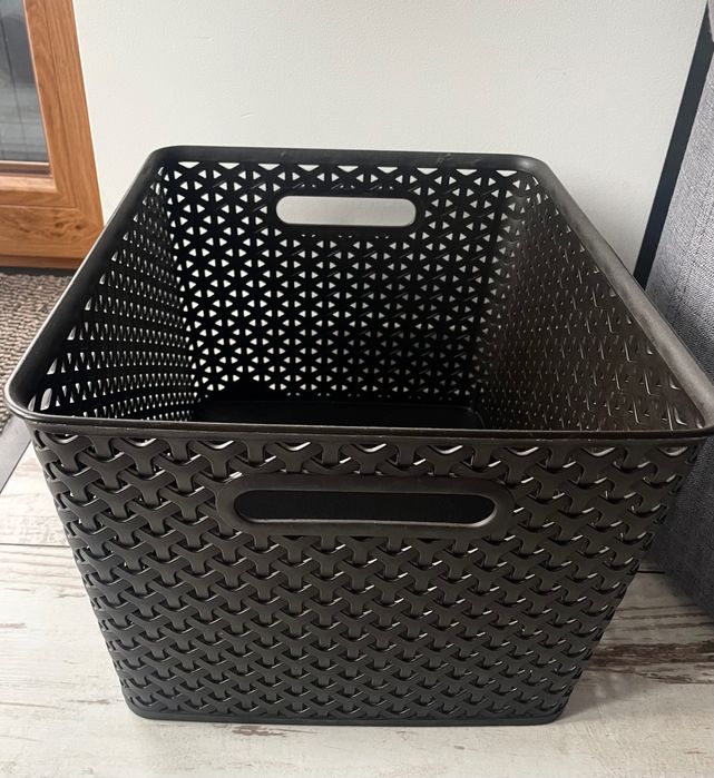 Brązowy Stojak na ręczniki z półkami. Kwietnik brązowy. Półki brązowe