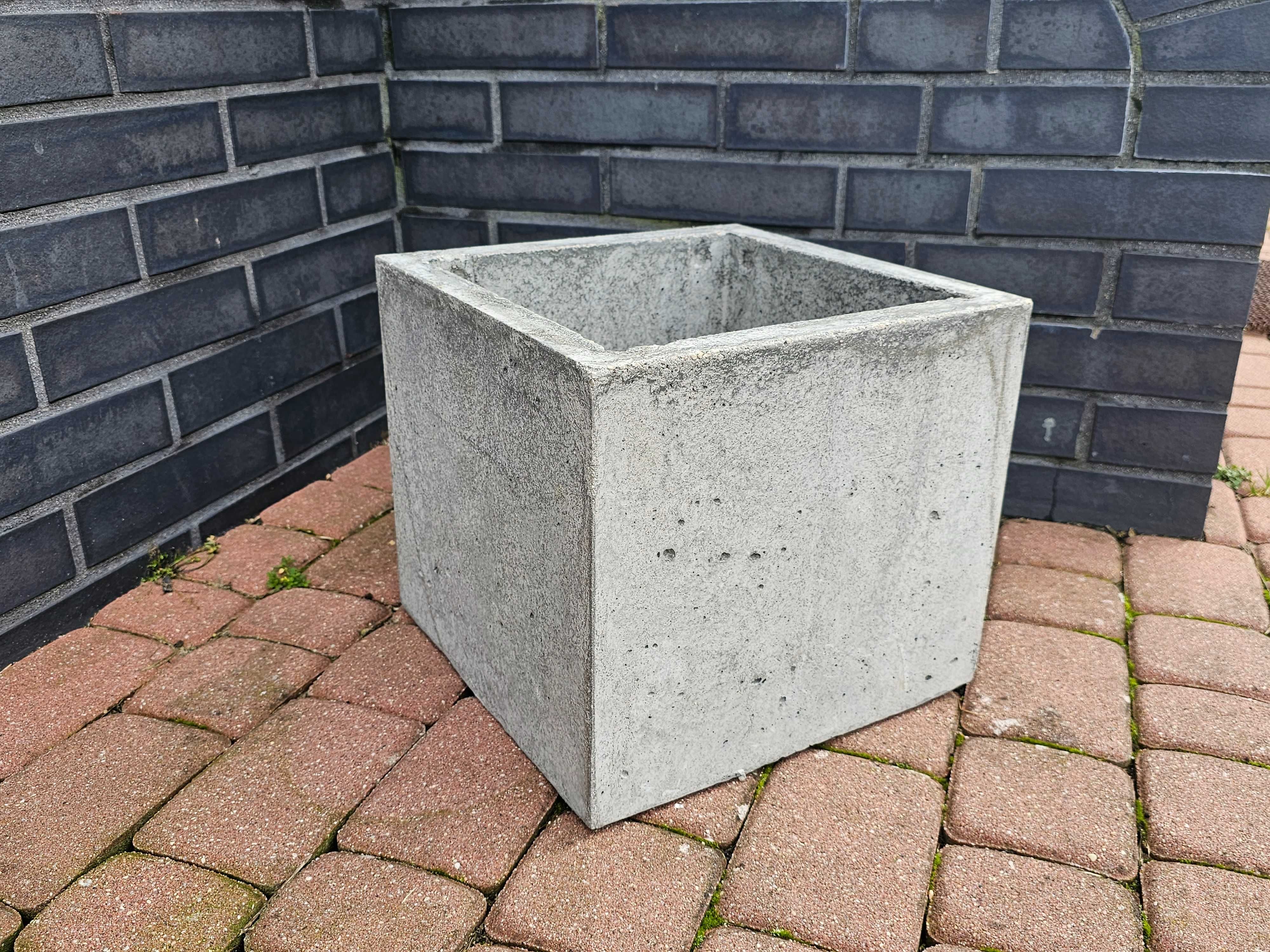 Doniczki betonowe