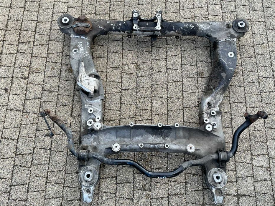 Honda Legend IV 2006- Kołyska Przód