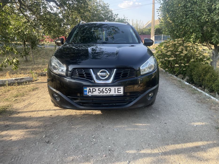 Nissan QASHQI +2