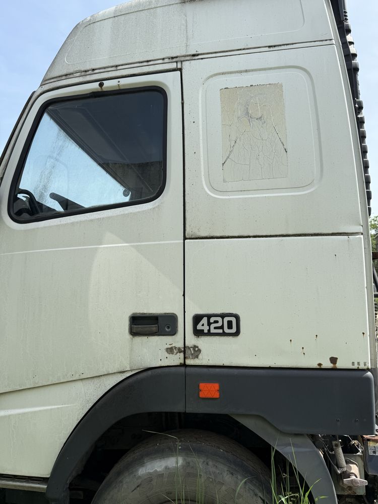 Volvo FH12 тягач