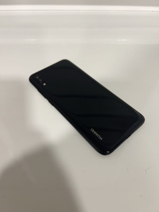 Смартфон Huawei Y6 2019 2/32 GB