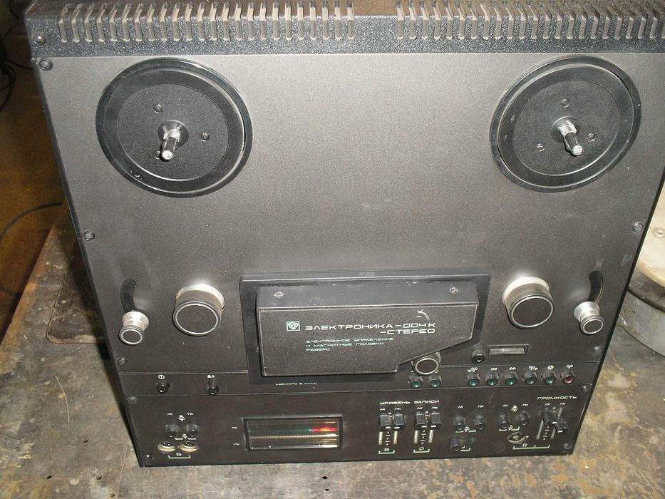 магнітофон Електроніка 004