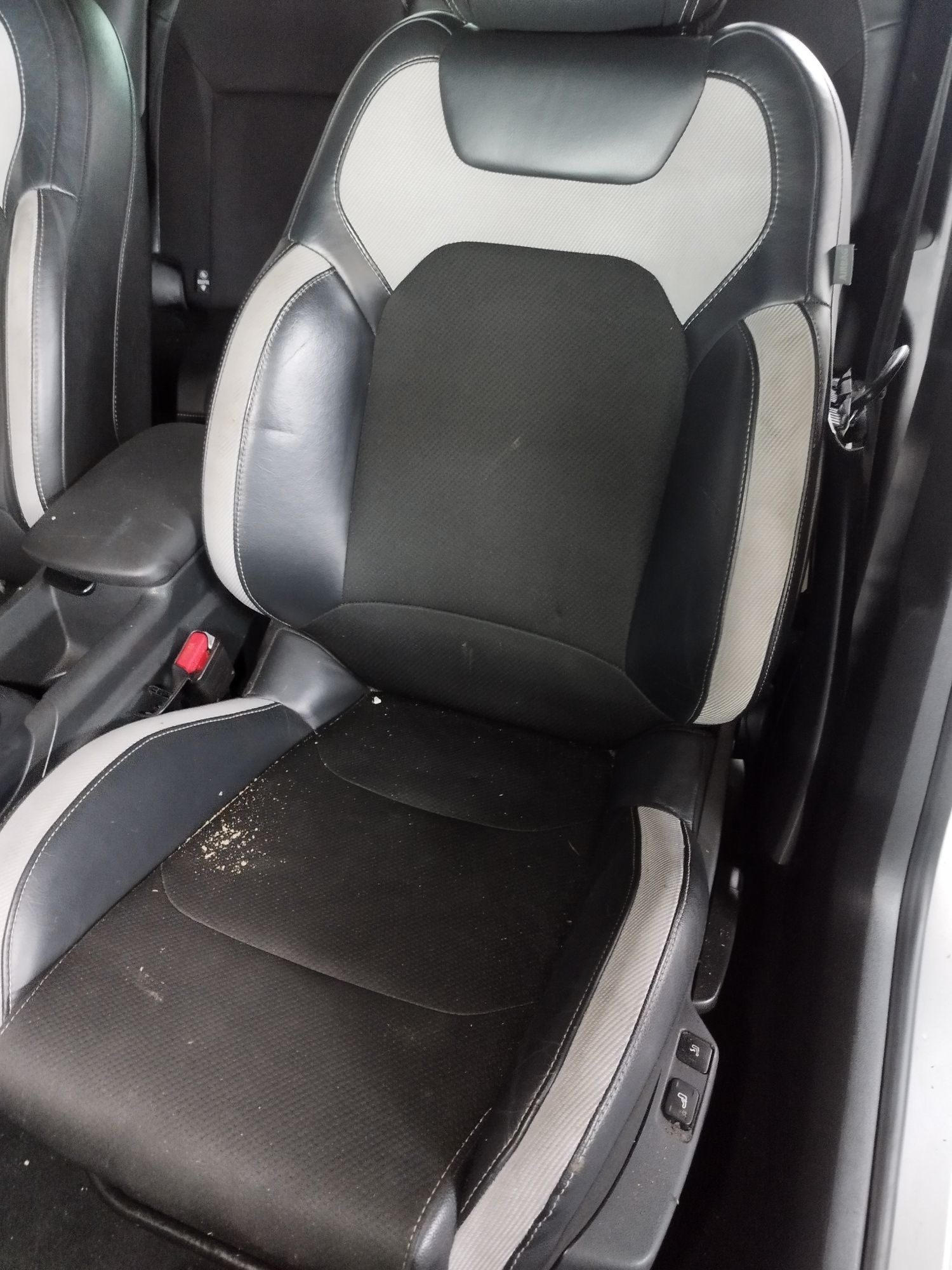 fotele  pół skóra citroen ds4 c4 II przód tył kanapa wysyłka
