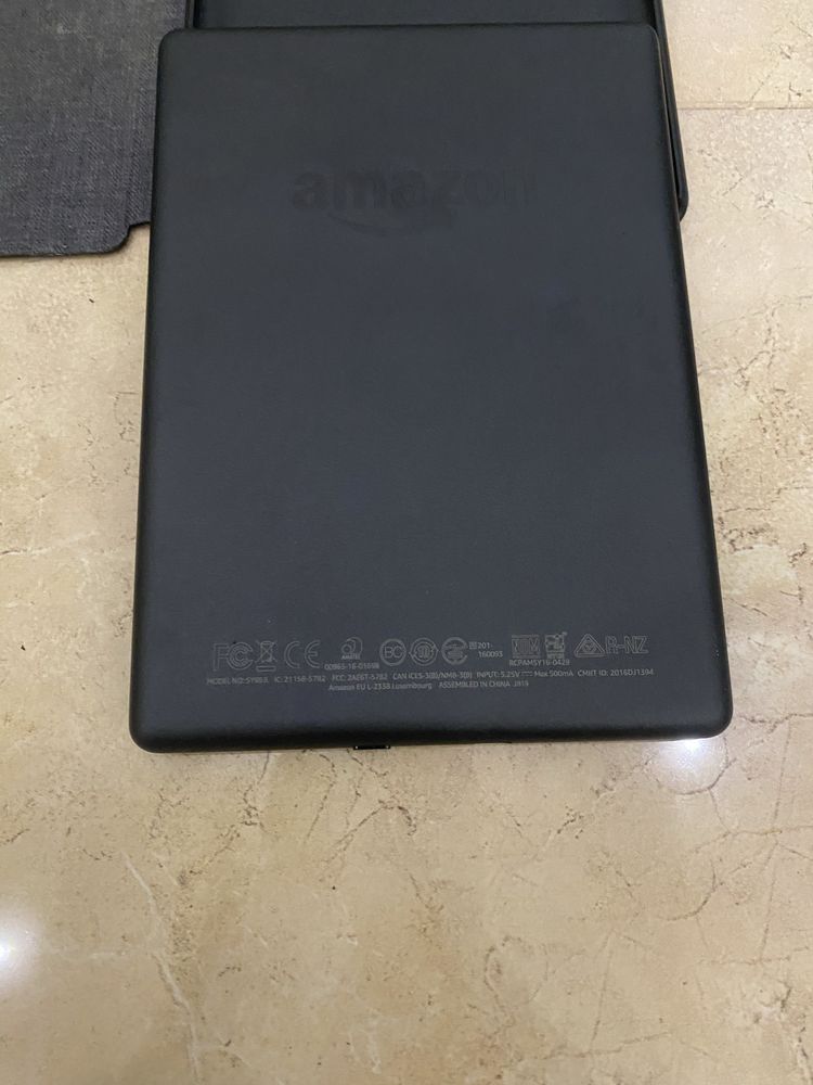 Книга электронная,читалка Amazon Kindle 8 поколение