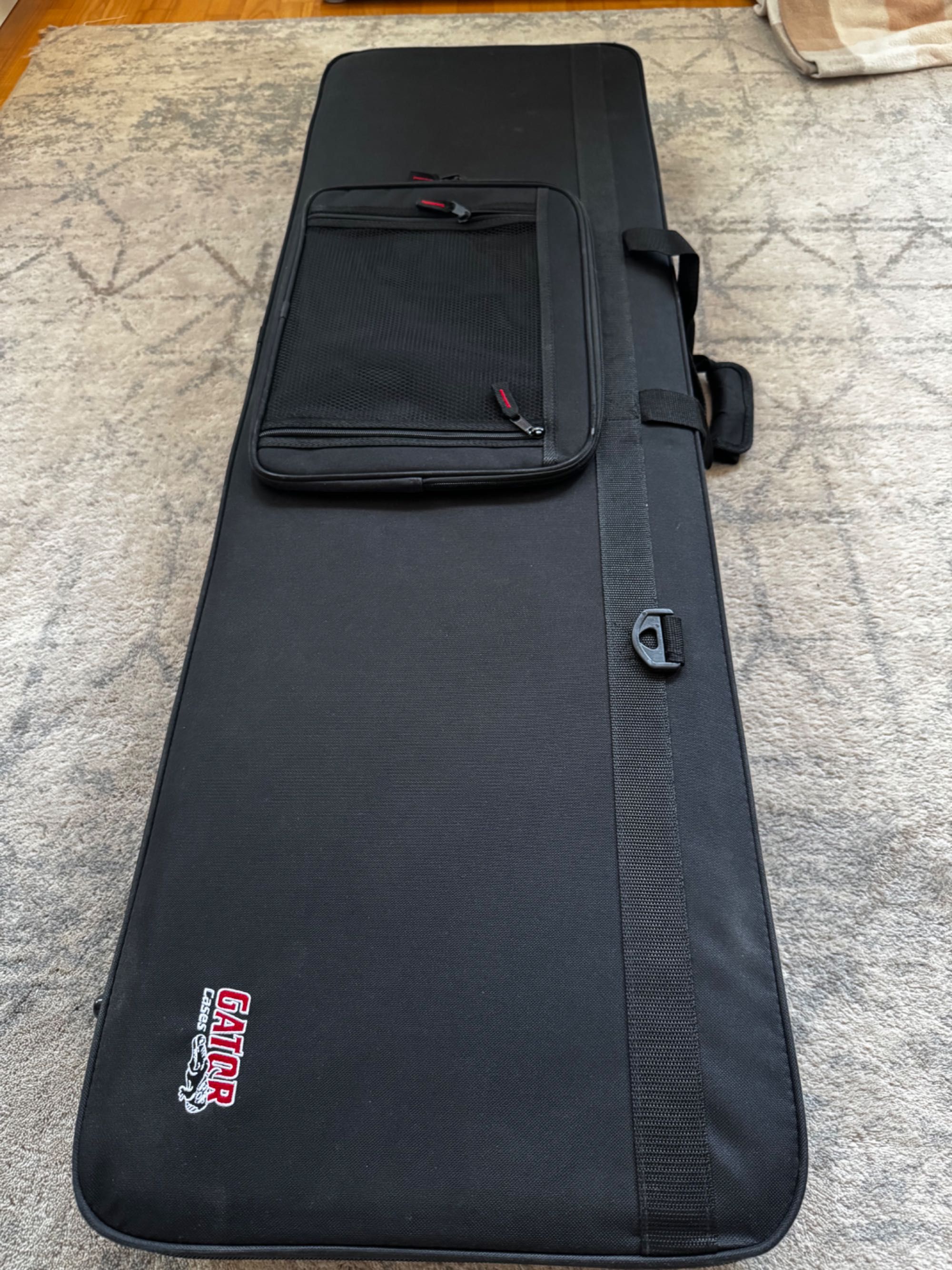 Gitara Bass 5strunowy Sire Marcus Miller P7 | PickUp Agiular | Case