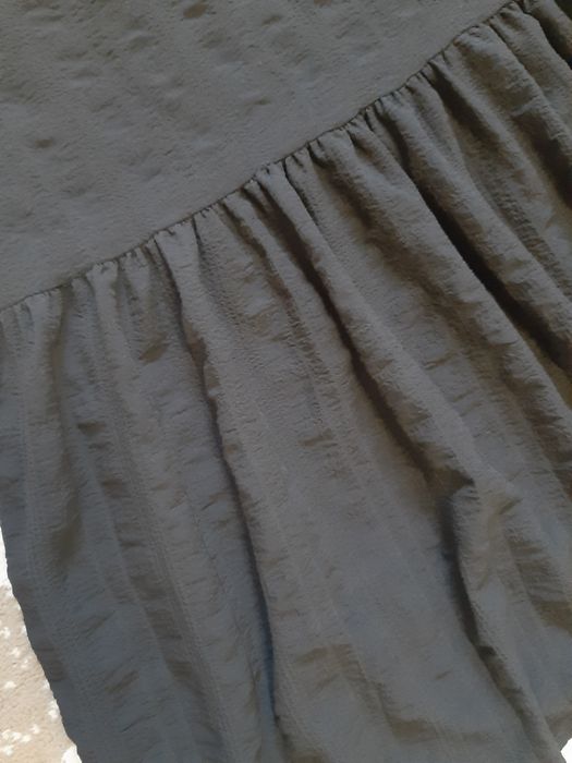 Спідниця легка, блуза з обємним рукавом