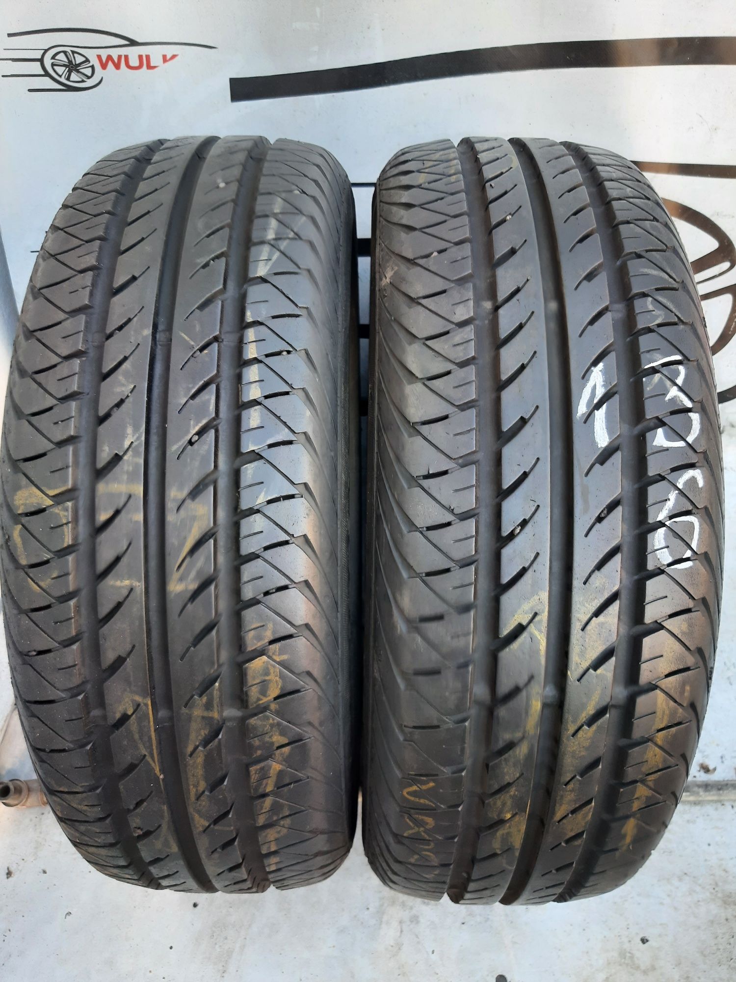 2x 195/60r16 99/97H Continental VancoContact 2