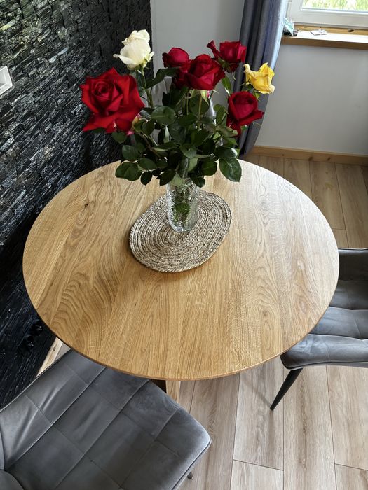 Okrągły stół drewniany dębowy