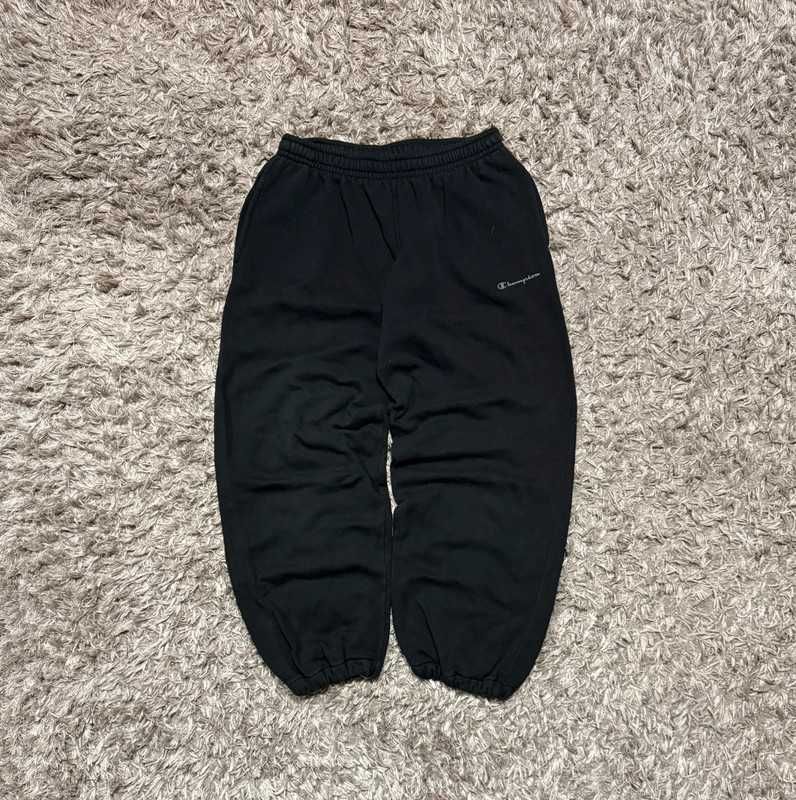 Czarne baggy skate dresowe spodnie Champion - Size M