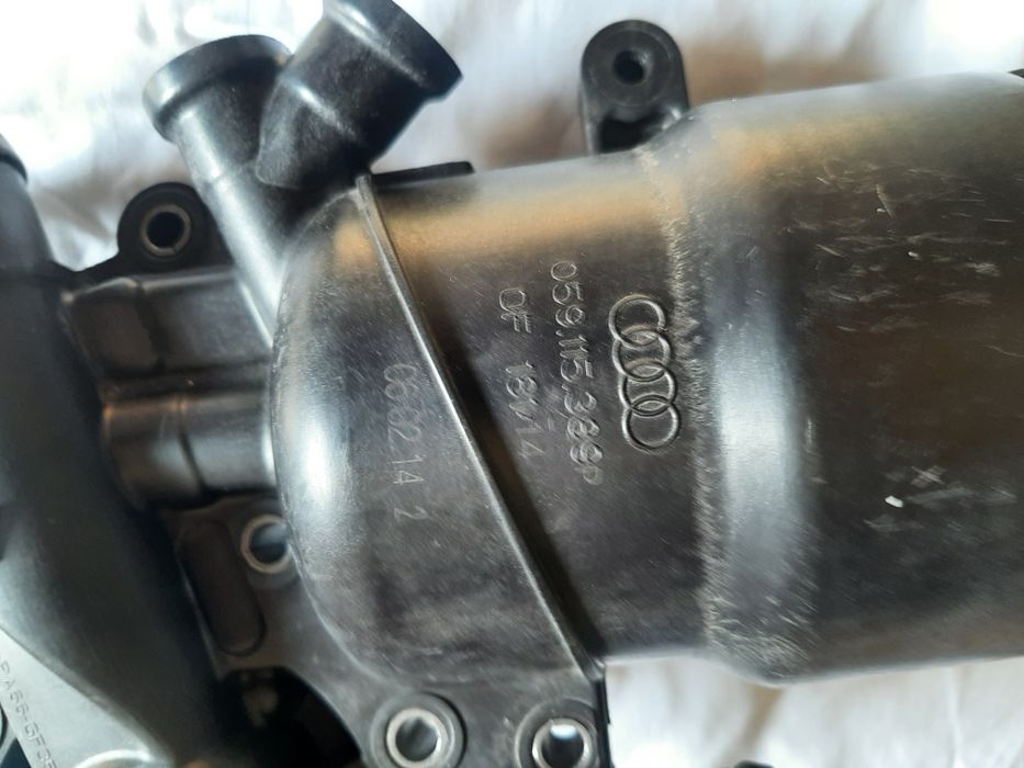 Корпус масляного фільтра 059115389Р на двигун 3.0 дизель..