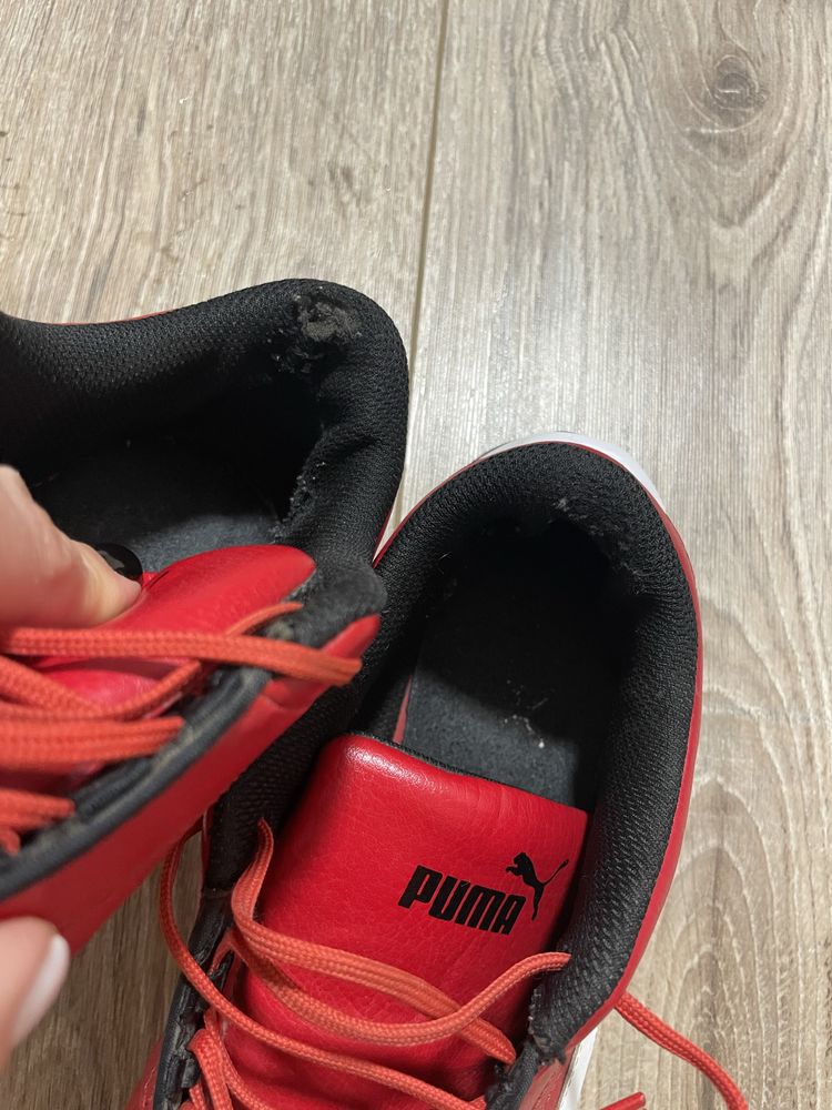 Крассовки puma ferrari