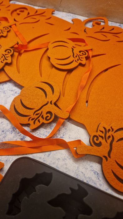 Zestaw halloweenowych dekoracji podkładki foremki silikonowe girlanda