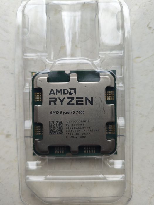 AMD Ryzen 5 7600 AM5
