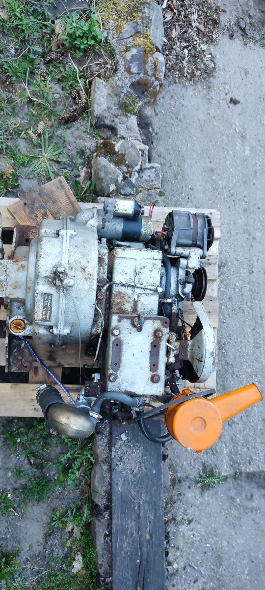 Silnik Yanmar Diesel YSE12