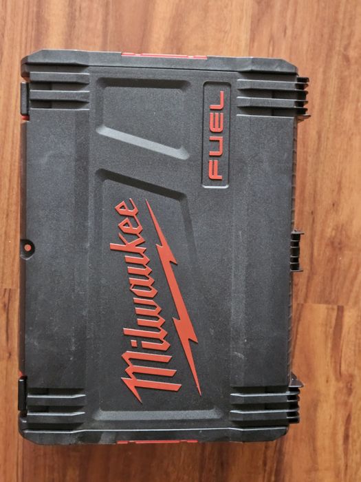 Narzędzie wielofunkcyjne Milwaukee M12 FMT USKZODZONY