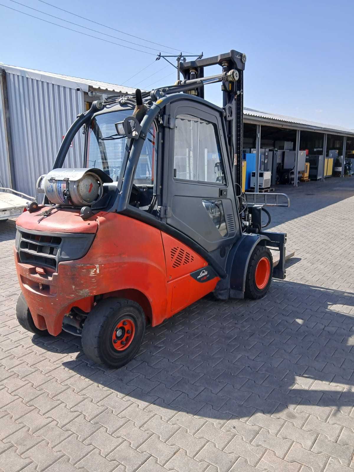 Wózek widłowy LINDE H35T-02, 2016r, NR H2X393G02741, S015033
