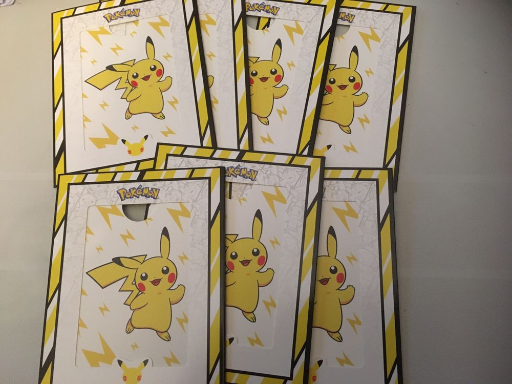Coleção cartas Pokémon 25 anos McDonald (novas cartas disponíveis)