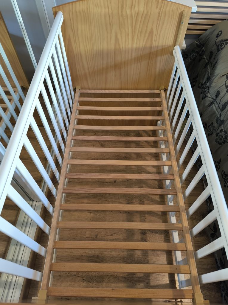 Cama/ Berço Bebé