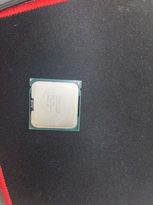 Процесор Intel E3300 celeron
