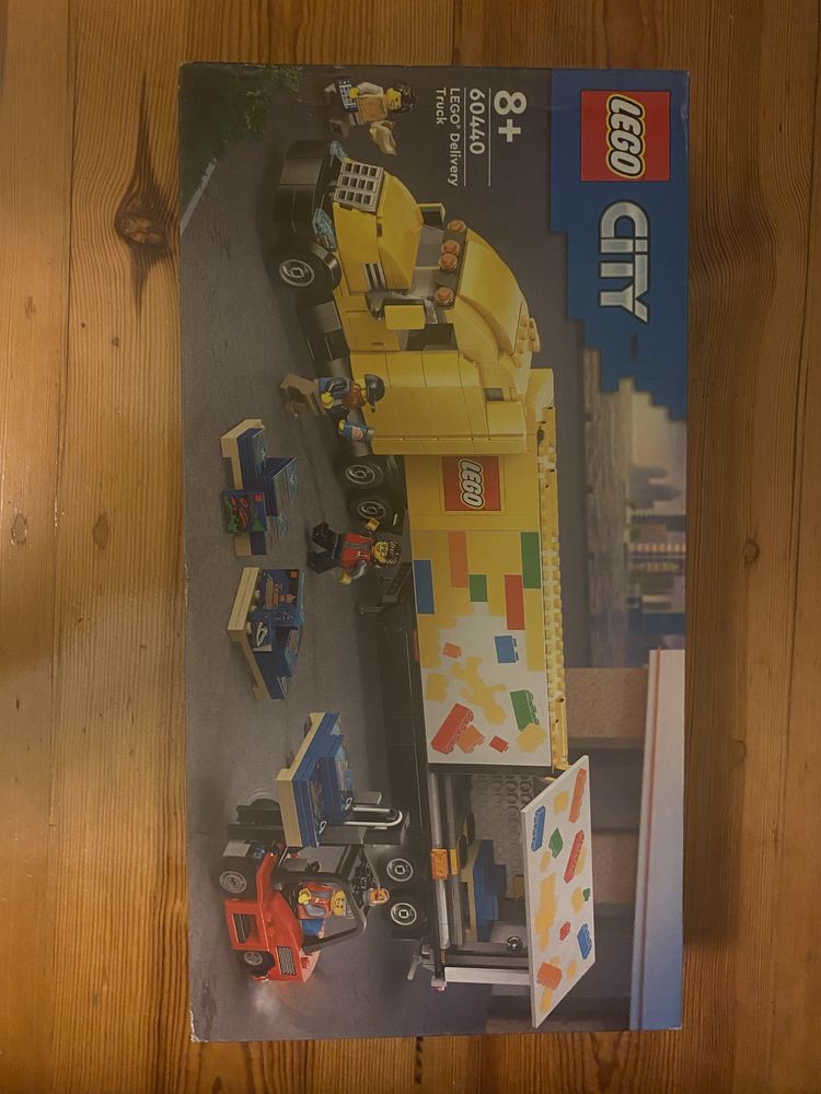 Zestaw Kolekcjonerski LEGO CITY 60440 I r.prdt. 2023