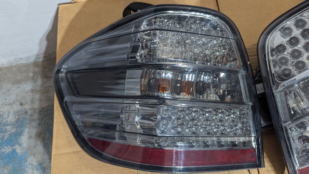 Lampy tył/ tylne Mercedes ML w164