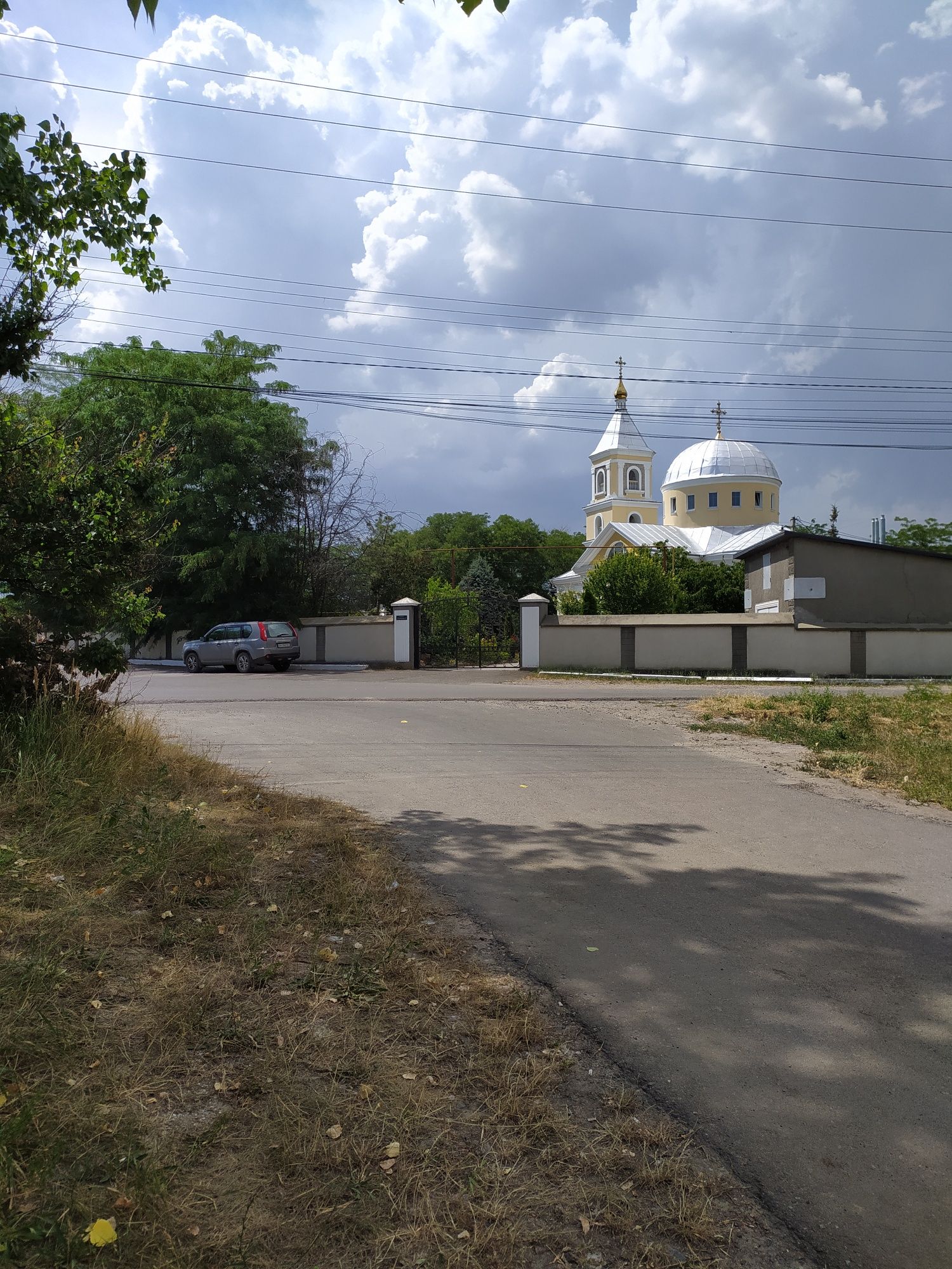 Продаж ФАСАДНЫЙ земельный участок в центре села Нерубальское.