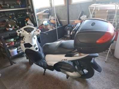 Skuter honda sh300