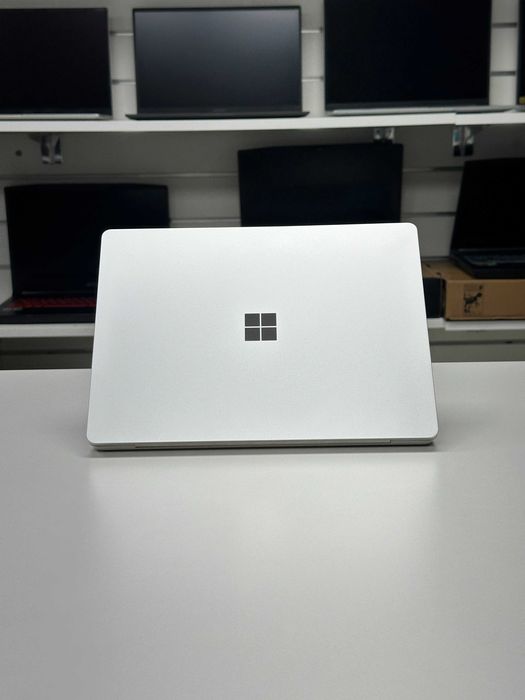 Microsoft Surface Go 12” • i5-10gen • 8RAM 128SSD • Ekran Dotykowy 2K