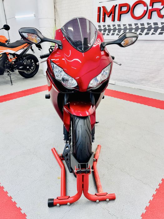 мотоцикл Honda CBR1000RR в оригіналі тільки з Японії