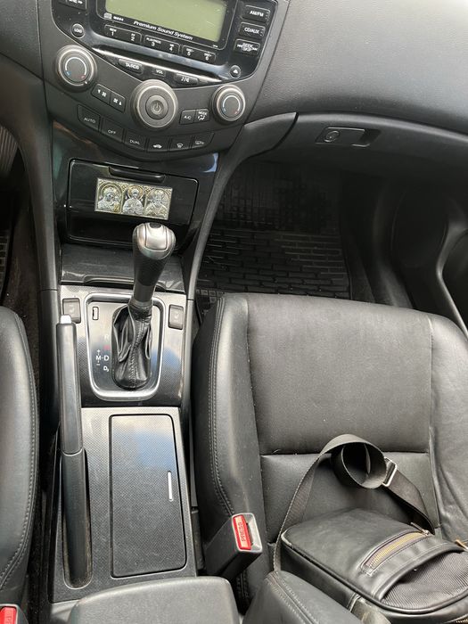 Продам honda accord  7