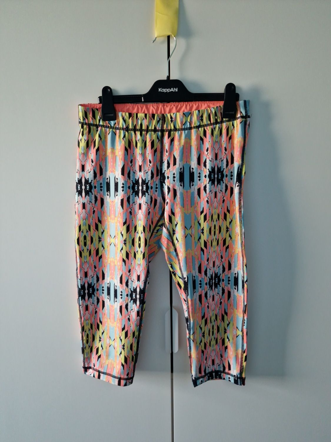 Legginsy lekko za kolana, sportowe, M