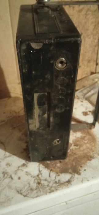 Продам радіоприйомник "УРАЛ-АВТО"