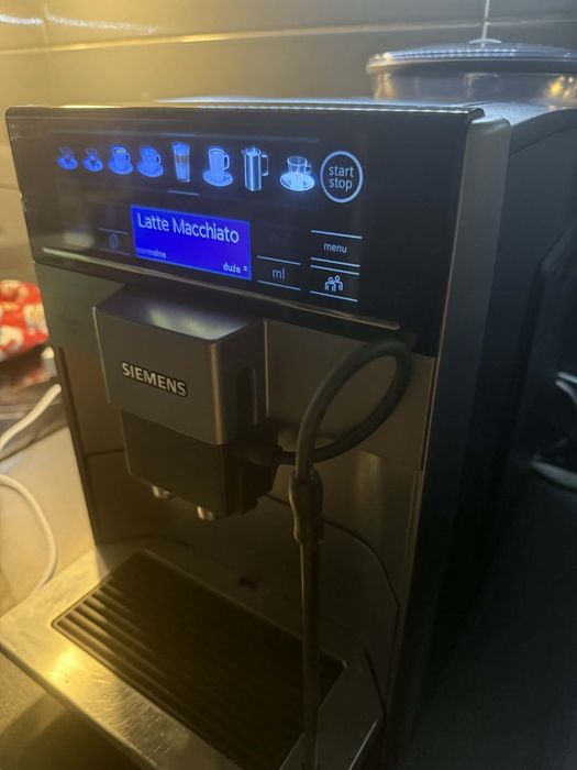 Ekspres do kawy Siemens EQ 6 Plus S100