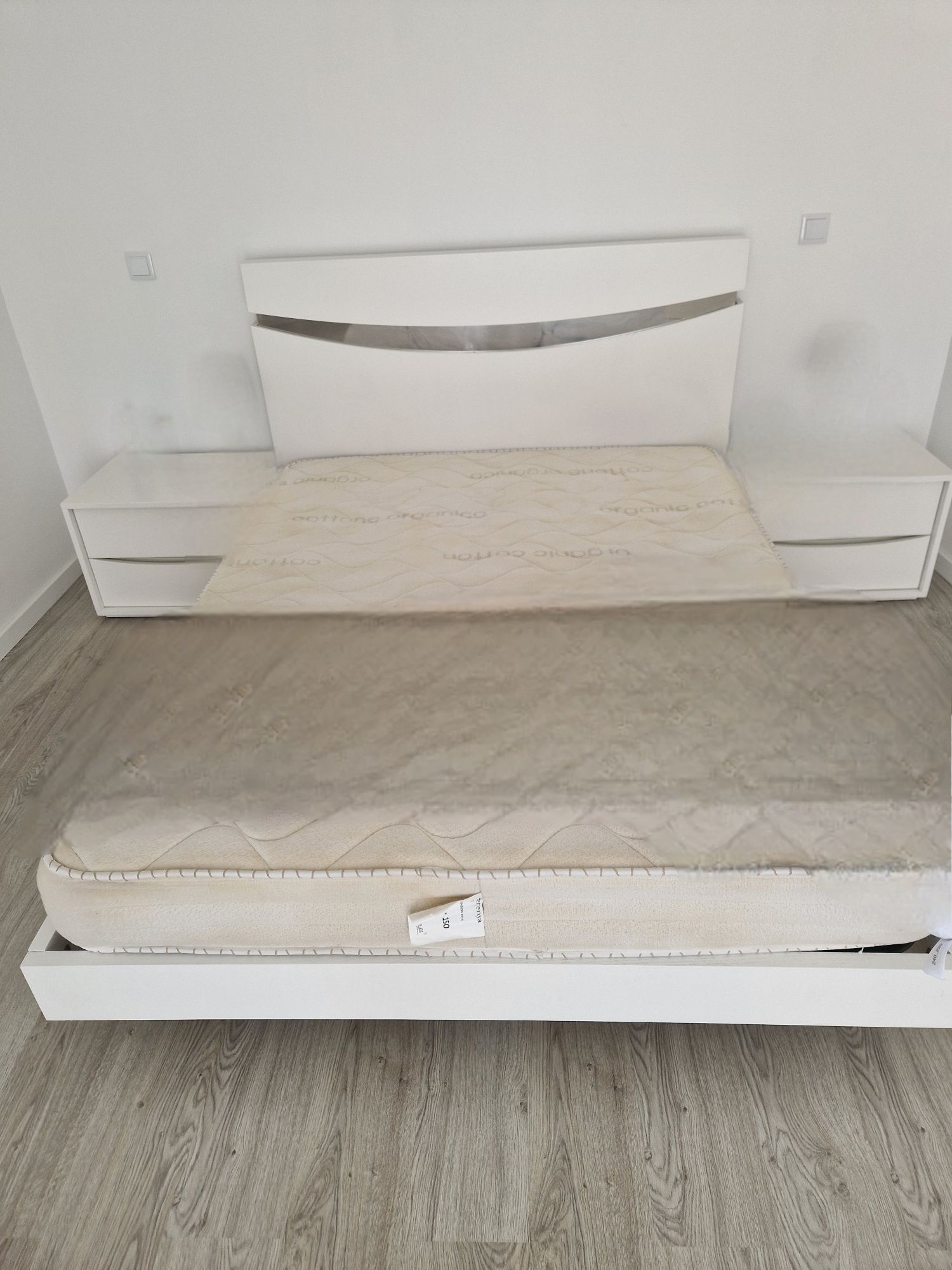 Vendo quarto de casal completo