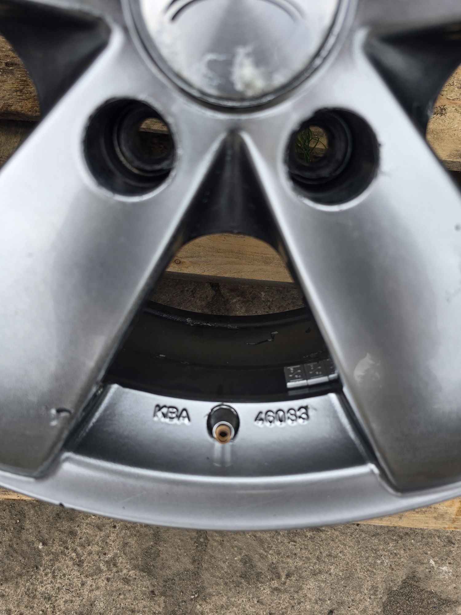 Felgi AEZ 16 cali 5x114.3 toyota