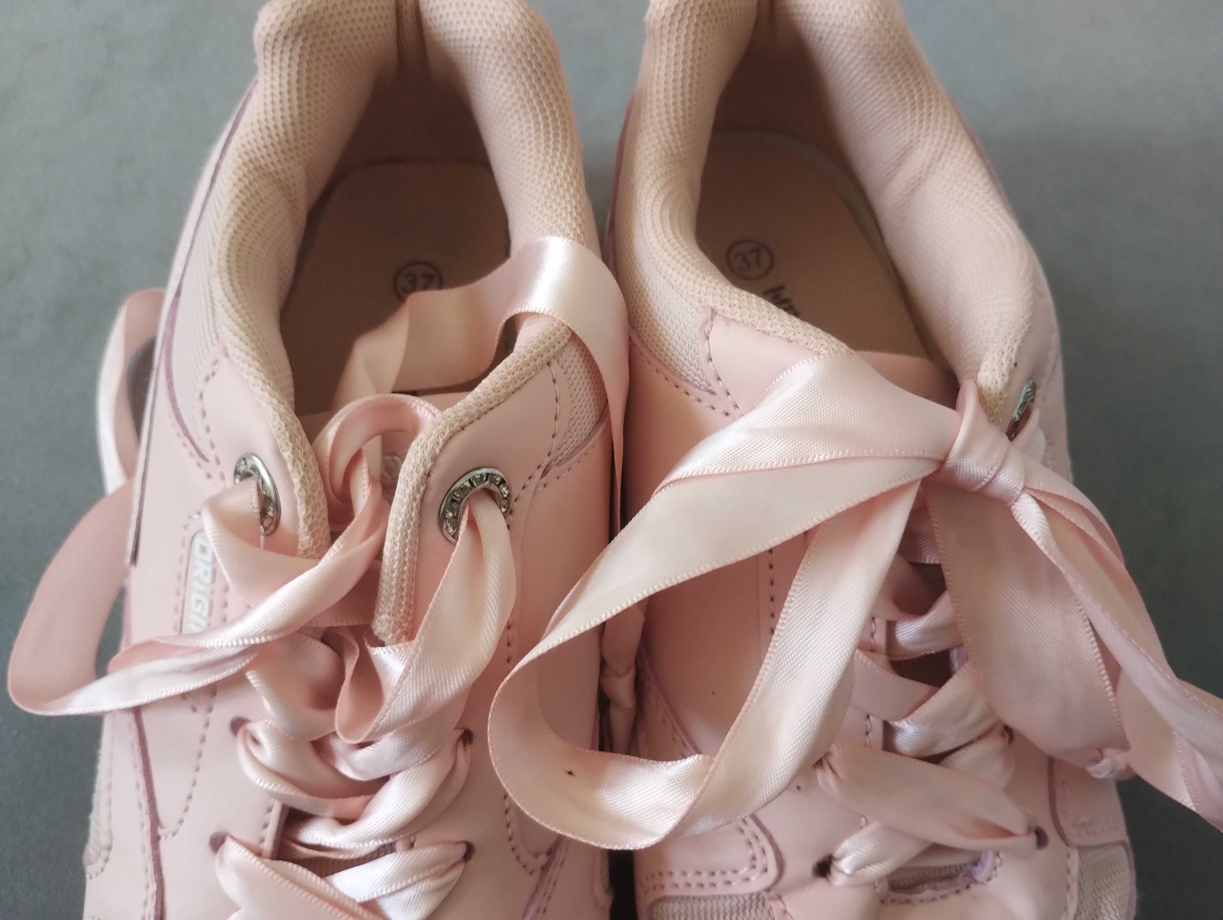 Różowe buty sportowe 37 Badoxx