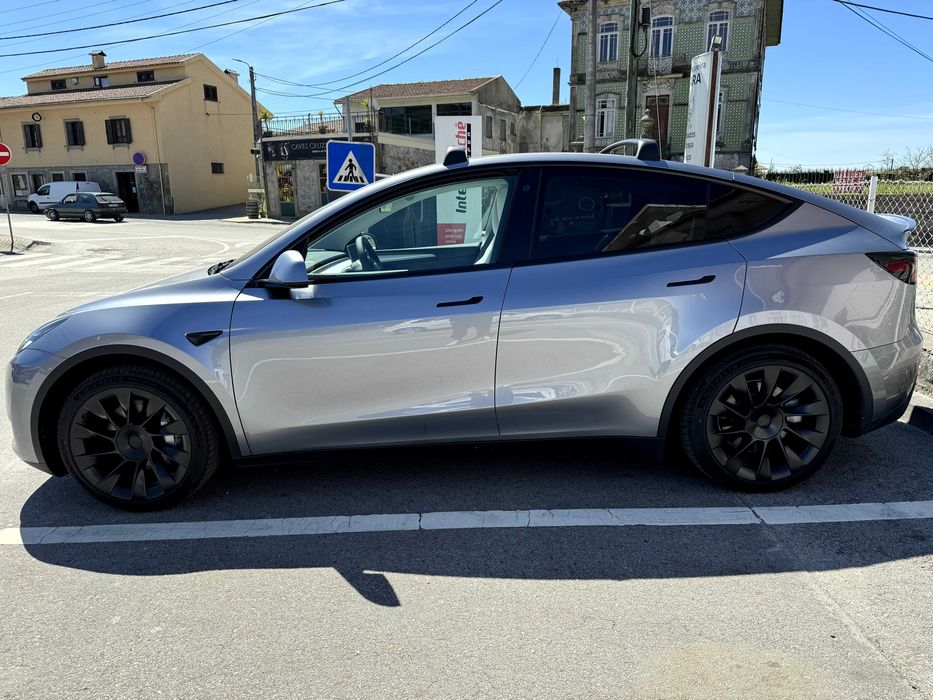 Vendo Tesla Model Y RWD (prestaçao 291,65)
