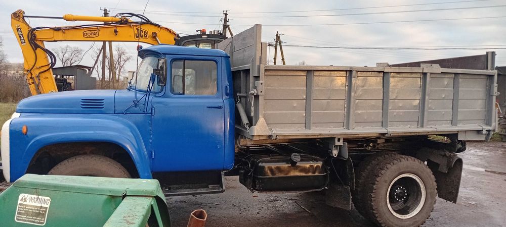 Продам Зіл 130 з прицепом