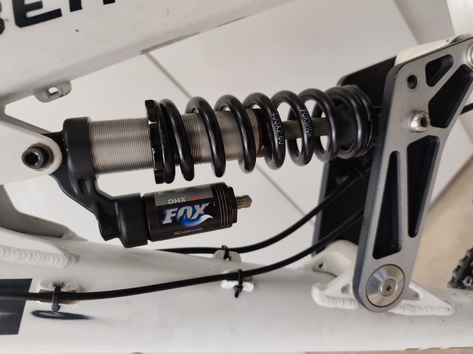 Bicicleta KTM calibre 38 muito bom estado