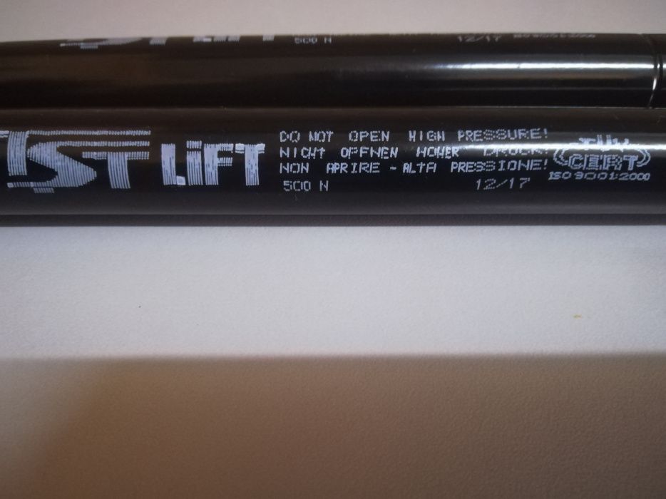 Sprężyna siłowniki gazowa 12/17