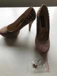 Sapatos NOVOS tamanho 38
