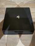 PlayStation 4 PRO 1TB + gogle VR