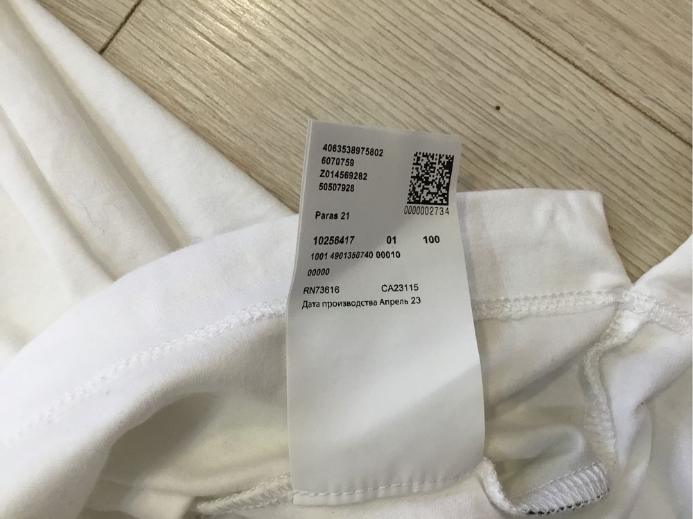 Продам поло від Hugo Boss стан як нова розмір XXL (добре на XL)