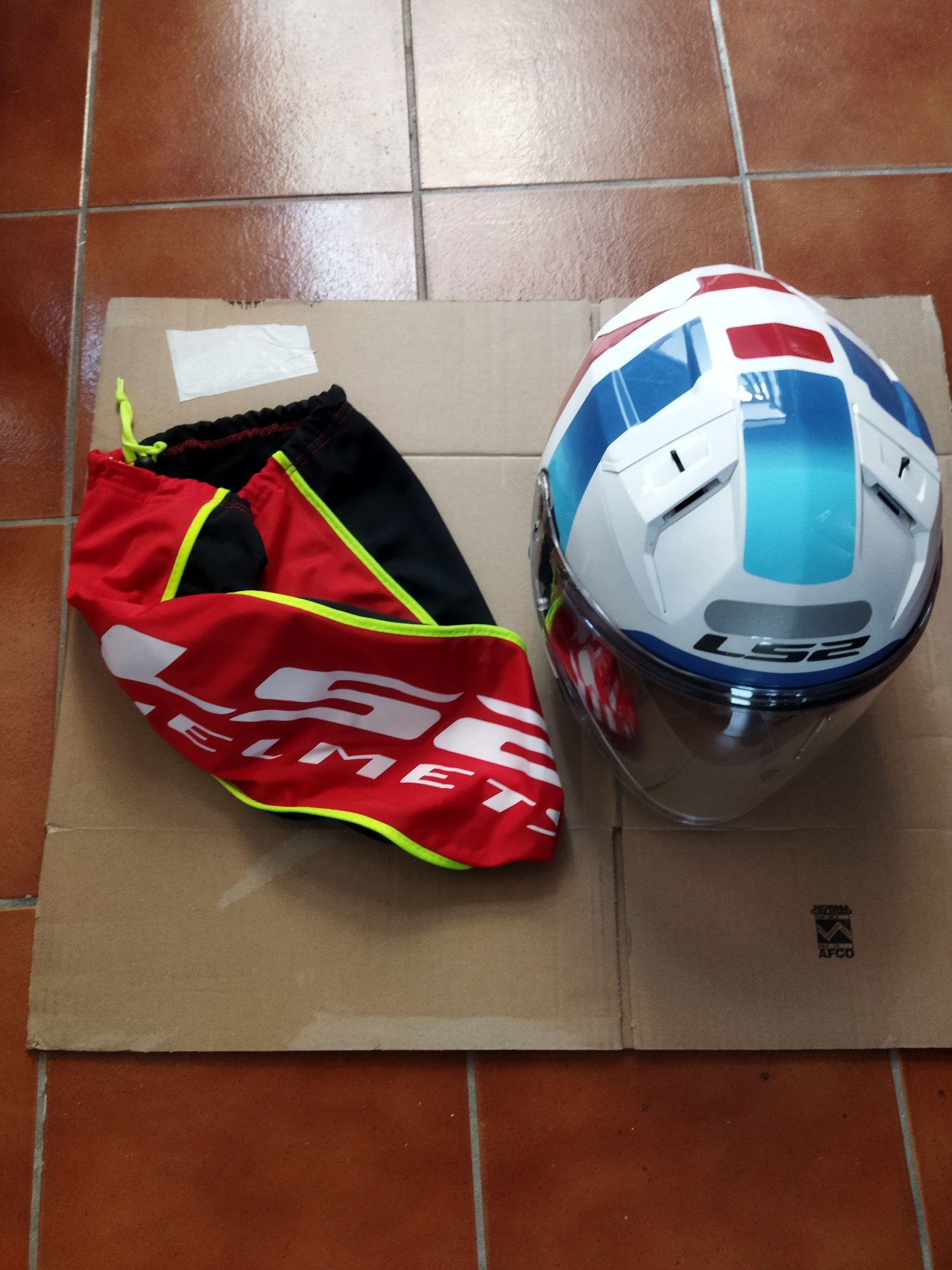 Capacete LS2 Infinity II