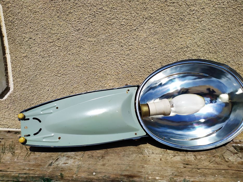 Фонарь уличного освещения.     РКУ03-250-002-Т1