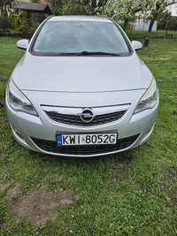 Opel Astra J 1.4t 2011r kombi zarejestrowany